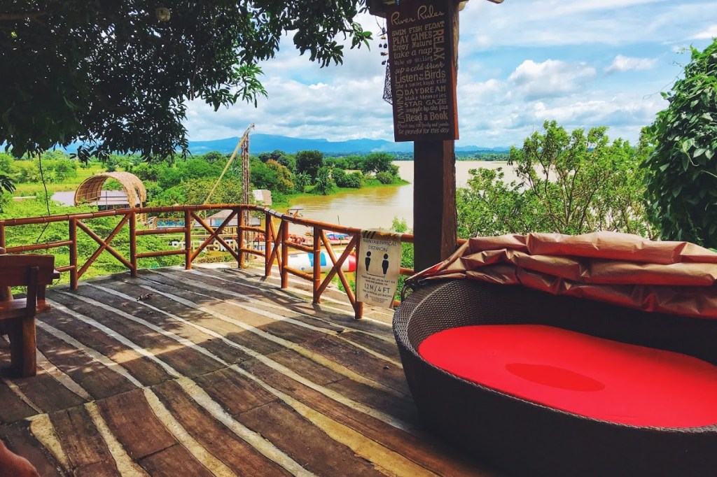 Riverside Chilling and Social Distancing in San&nbsp;Rafael