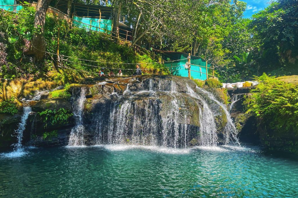 Amadeo: Balite Falls and a Cup of&nbsp;Coffee