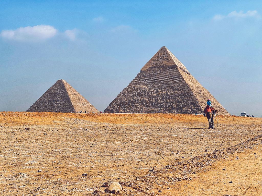 The Pyramids of Giza: A Morning Among the Ancient&nbsp;Tombs